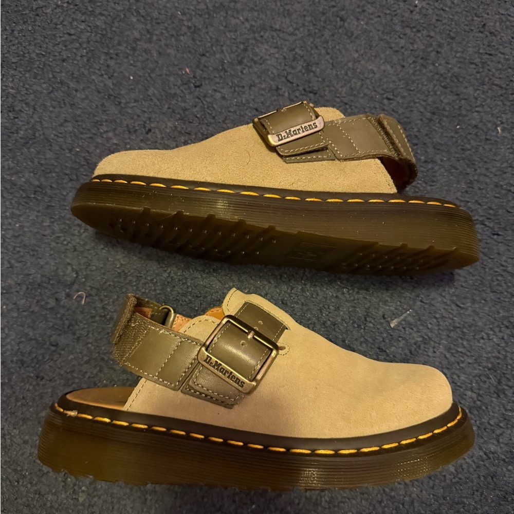 Dr. Martens Jorge Olive Suede